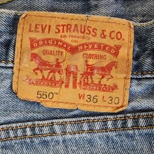 Levi’s Men’s 550 Relaxed Fit Jeans Size 36 x 30